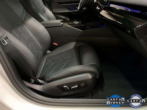 Used 2025 BMW 530i xDrive image 82