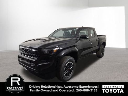 New 2026 Toyota Tacoma TRD Sport AWD/4WD image 2