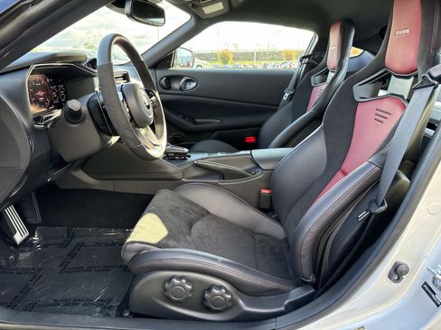 Used 2024 Nissan Z NISMO w/ Floor Mat Package image 20