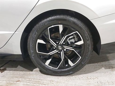 Certified 2025 Hyundai Sonata SEL image 31