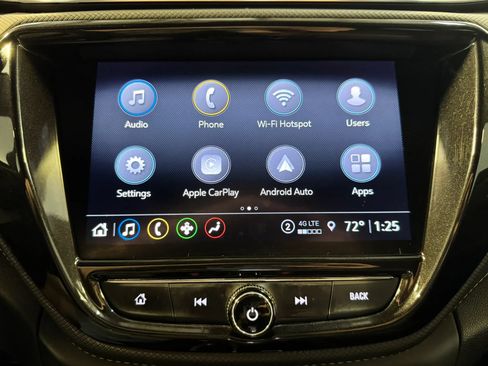 Used 2021 Chevrolet TrailBlazer ACTIV w/ Technology Package FWD image 15