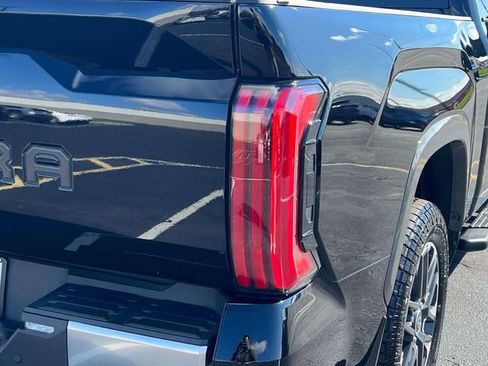 Used 2022 Toyota Tundra Limited image 9
