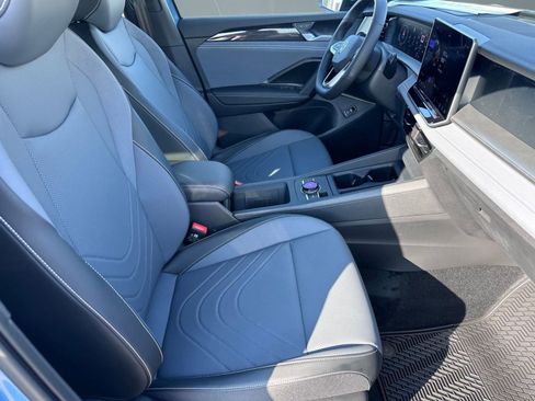 New 2026 Volkswagen Tiguan SE R-Line image 19