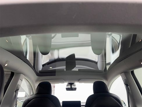 Used 2021 Tesla Model Y Performance image 69