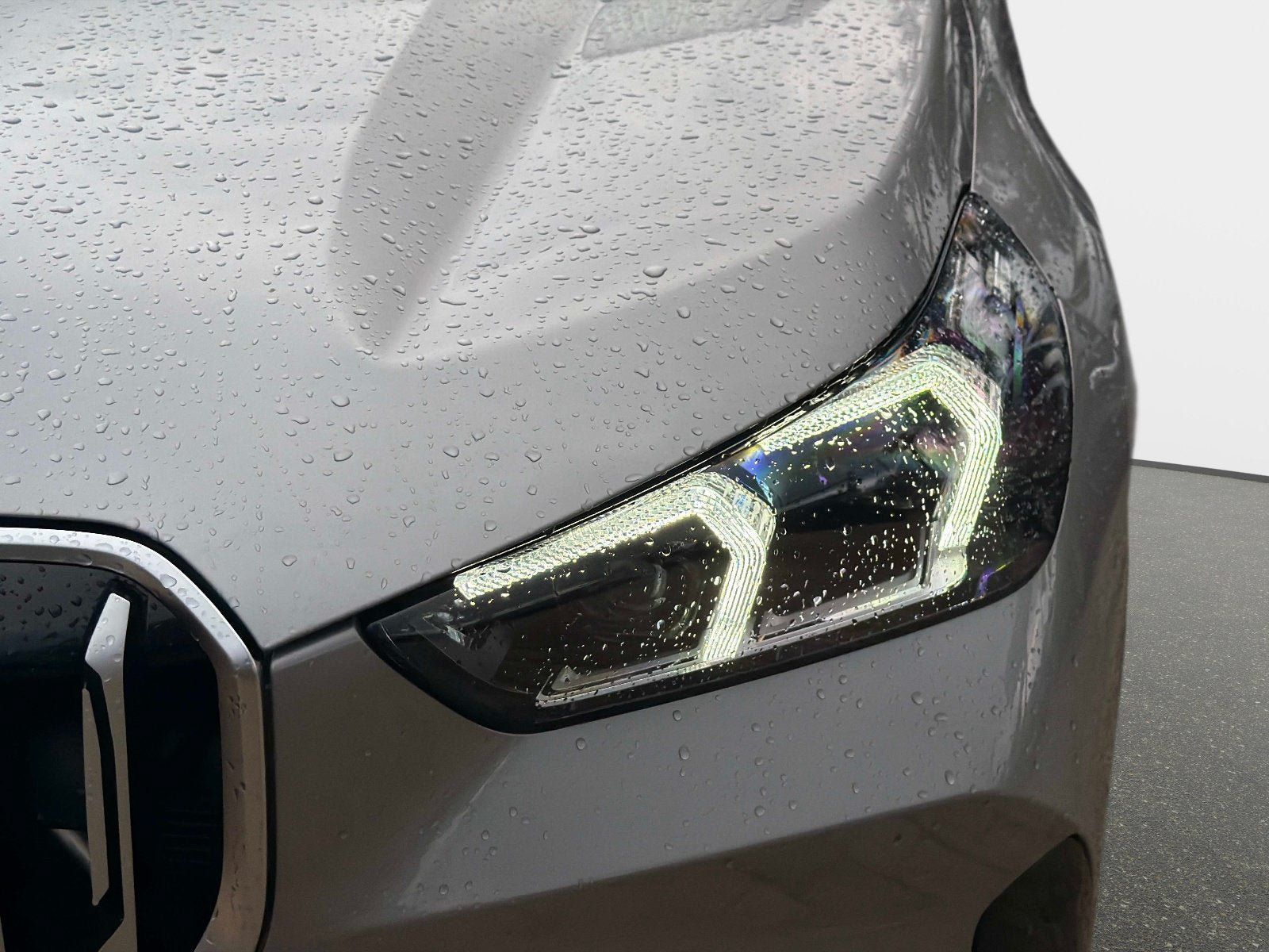 New 2026 BMW X1 xDrive28i w/ Technology Package AWD/4WD image 8