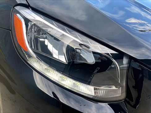 Used 2016 Mercedes-Benz GLC 300 image 24