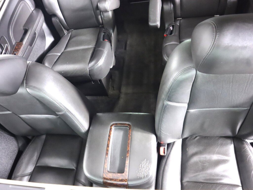 Used 2013 GMC Yukon XL Denali RWD image 25