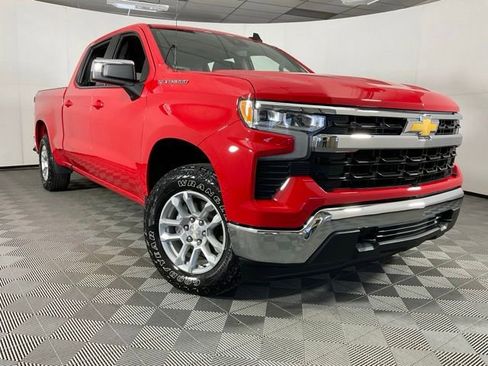 Used 2024 Chevrolet Silverado 1500 LT AWD/4WD image 49