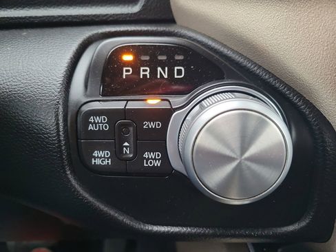 Used 2019 RAM 1500 Laramie image 21