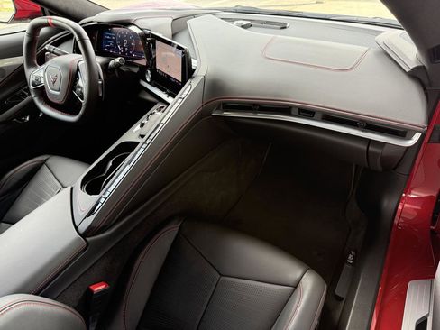 Used 2022 Chevrolet Corvette Stingray Premium Conv w/ Z51 Performance Package RWD image 42