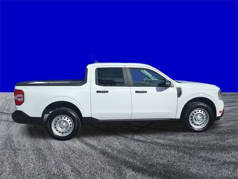 Used 2024 Ford Maverick XL image 3