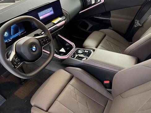 New 2026 BMW X3 xDrive30 w/ Premium Package AWD/4WD image 4