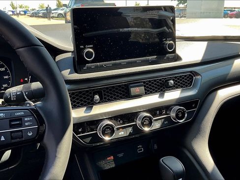 New 2025 Acura Integra image 16