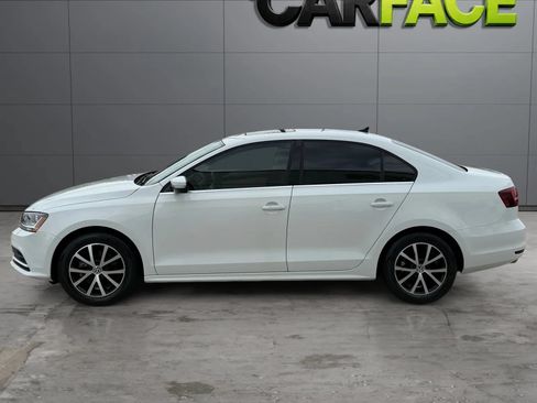 Used 2017 Volkswagen Jetta SE FWD image 7