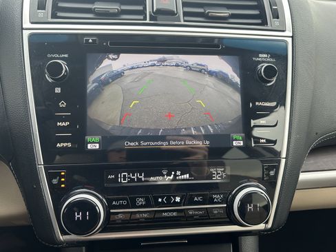 Used 2019 Subaru Outback 3.6R Limited w/ Popular Package #2 image 14