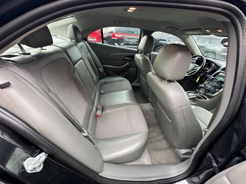Used 2015 Chevrolet Malibu LT image 18