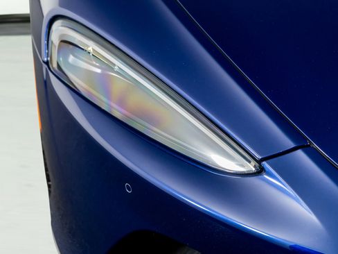 Used 2023 McLaren GT image 23