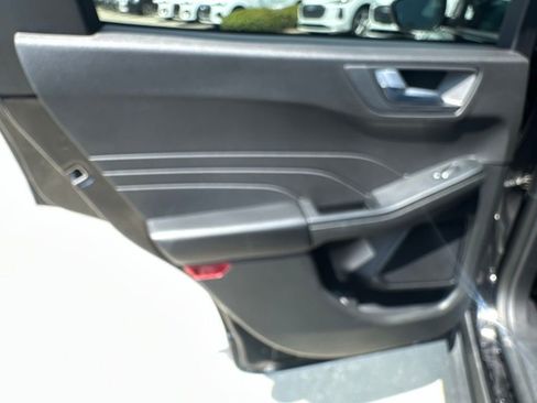 Used 2023 Ford Escape ST-Line image 19