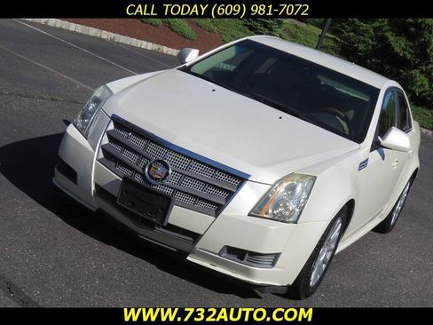 Used 2010 Cadillac CTS Luxury RWD image 21
