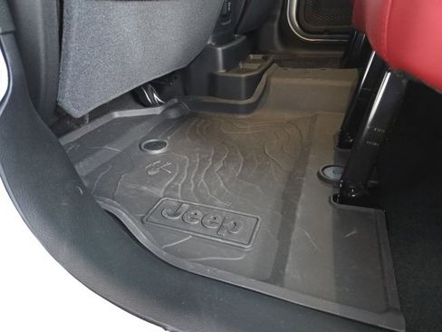 Used 2024 Jeep Wrangler Unlimited Rubicon 392 image 19