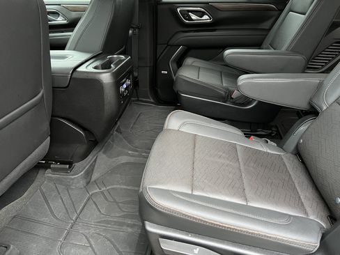 Used 2024 Chevrolet Tahoe High Country image 16