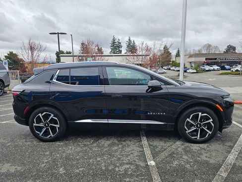Used 2025 Chevrolet Equinox EV LT w/ Convenience Package image 6