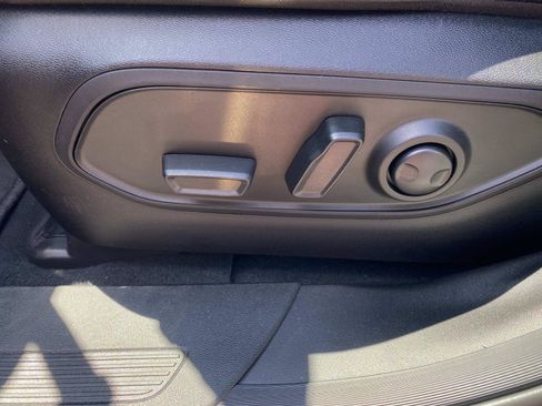 Used 2025 Jeep Wagoneer S Limited AWD/4WD image 25