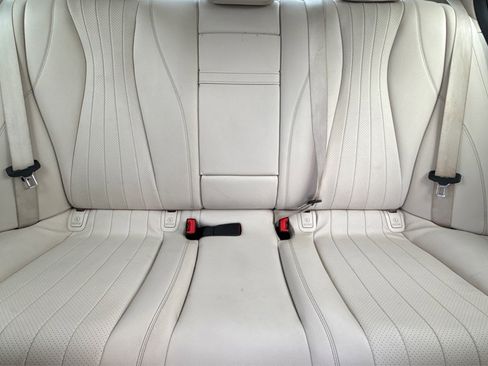 Used 2018 Mercedes-Benz E 300 image 30