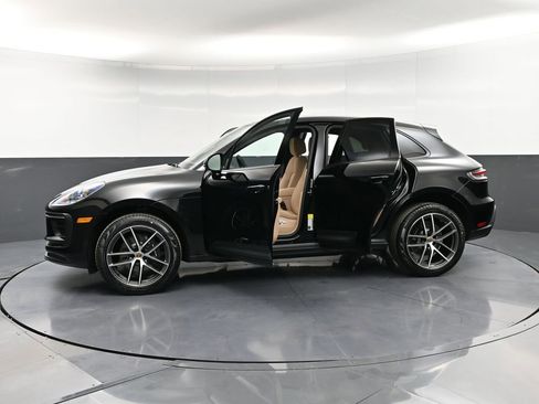 New 2026 Porsche Macan AWD/4WD image 36