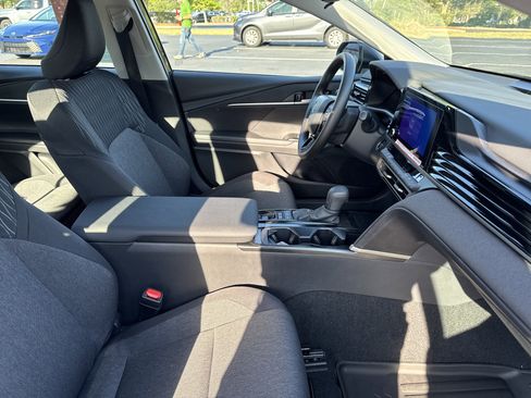 New 2026 Toyota Camry LE FWD image 33