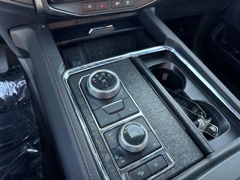 Used 2022 Ford Expedition Max Limited image 30