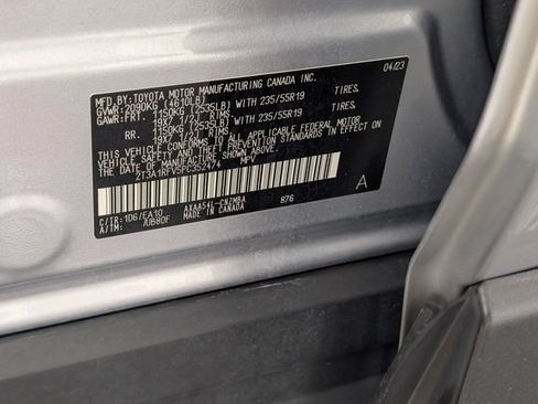 Used 2023 Toyota RAV4 XLE Premium AWD/4WD image 38
