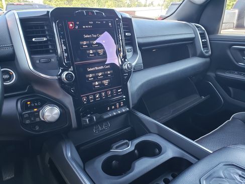 Used 2021 RAM 1500 Laramie w/ Sport Appearance Package AWD/4WD image 19