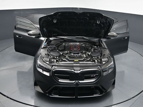 Used 2026 BMW M5 w/ Carbon Package AWD/4WD image 28