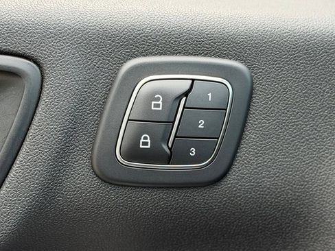 Used 2022 Ford Escape Titanium AWD/4WD image 20