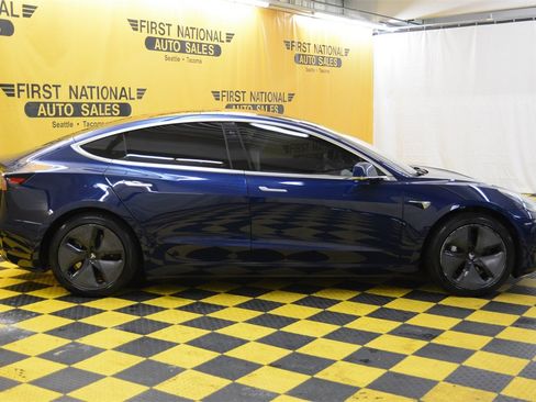 Used 2018 Tesla Model 3 Long Range image 11