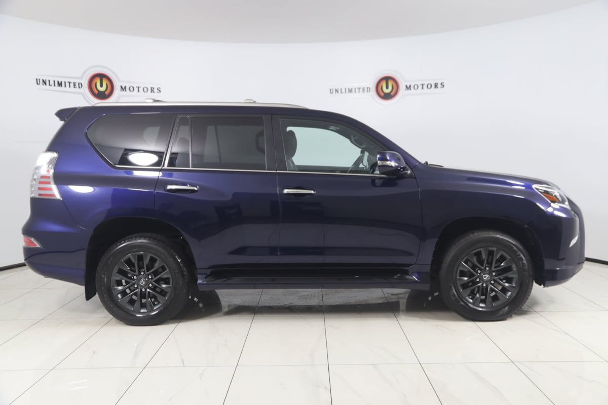 Used 2023 Lexus GX 460 Premium w/ Premium Package AWD/4WD image 2