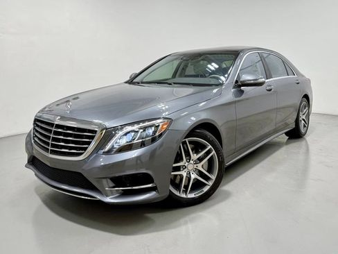 Used 2017 Mercedes-Benz S 550 4MATIC Sedan image 2
