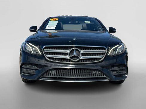 Used 2018 Mercedes-Benz E 400 4MATIC Sedan image 7