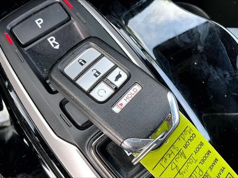 Used 2020 Honda Pilot Touring image 15