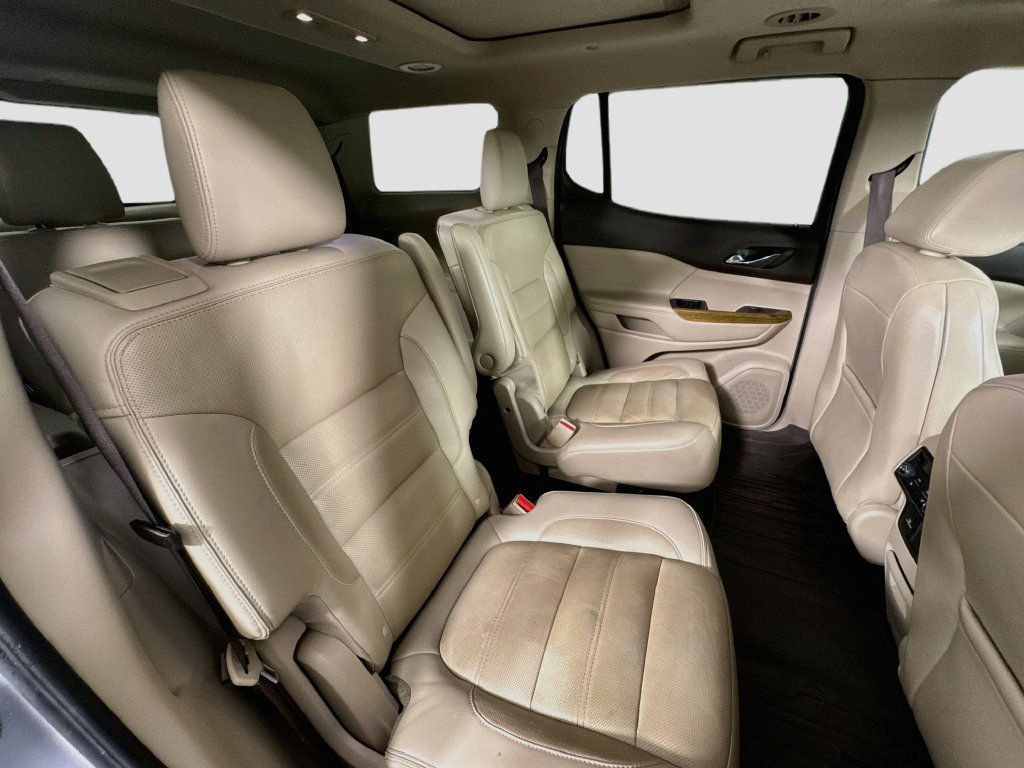 Used 2017 GMC Acadia Denali w/ Technology Package FWD image 31