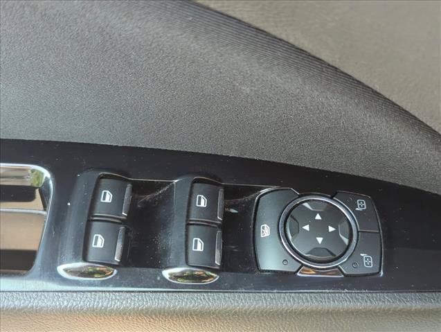 Used 2016 Ford Fusion SE FWD image 10
