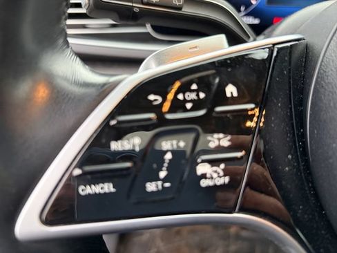 Used 2024 Mercedes-Benz GLE 450e 4MATIC image 29