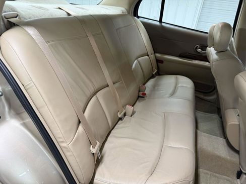 Used 2005 Buick Le Sabre Custom image 46