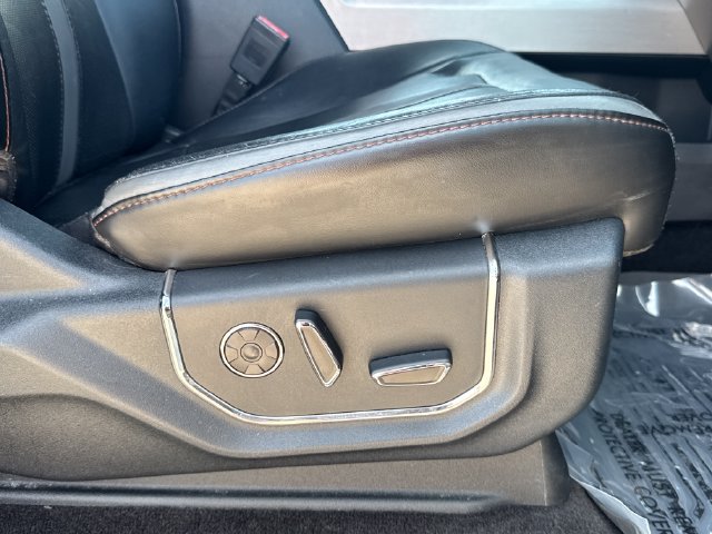 Used 2018 Ford F150 Platinum w/ Equipment Group 701A Luxury AWD/4WD image 31
