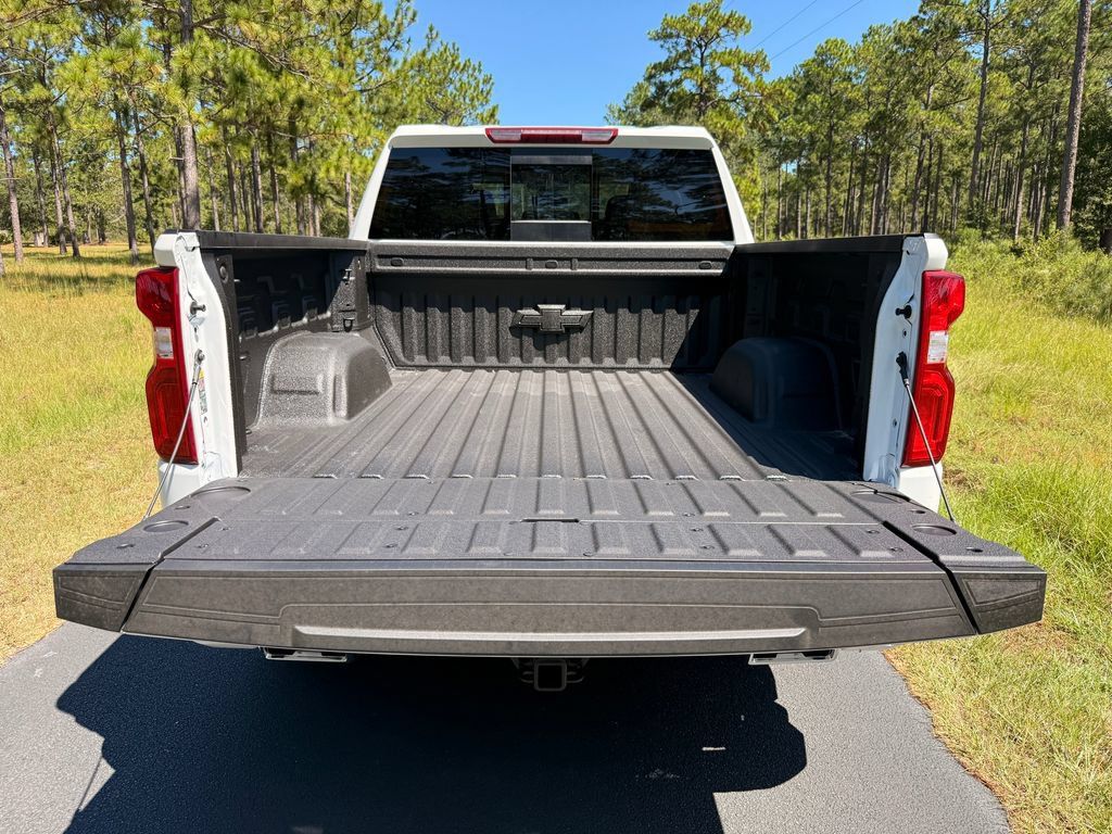 New 2026 Chevrolet Silverado 1500 RST w/ Safety Package AWD/4WD image 5