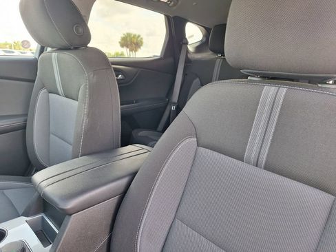 Used 2025 Chevrolet Blazer LT FWD image 19