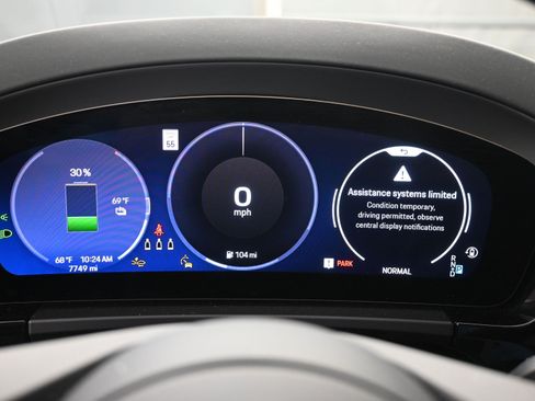 Certified 2025 Porsche Macan 4 Electric image 20