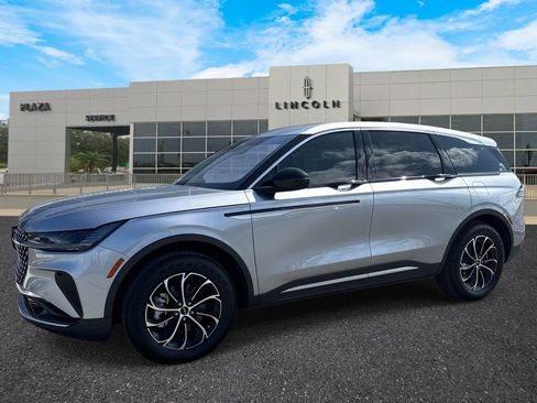 New 2026 Lincoln Nautilus Premier AWD/4WD image 7