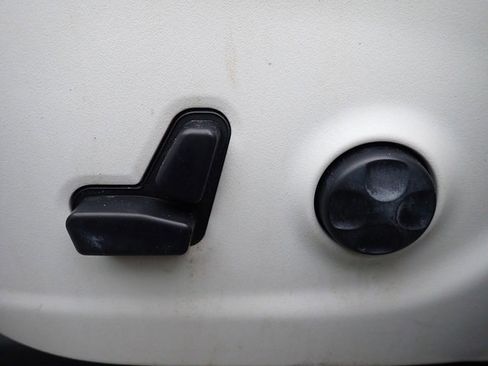 Certified 2019 Jeep Cherokee Limited w/ Trailer Tow Group image 20